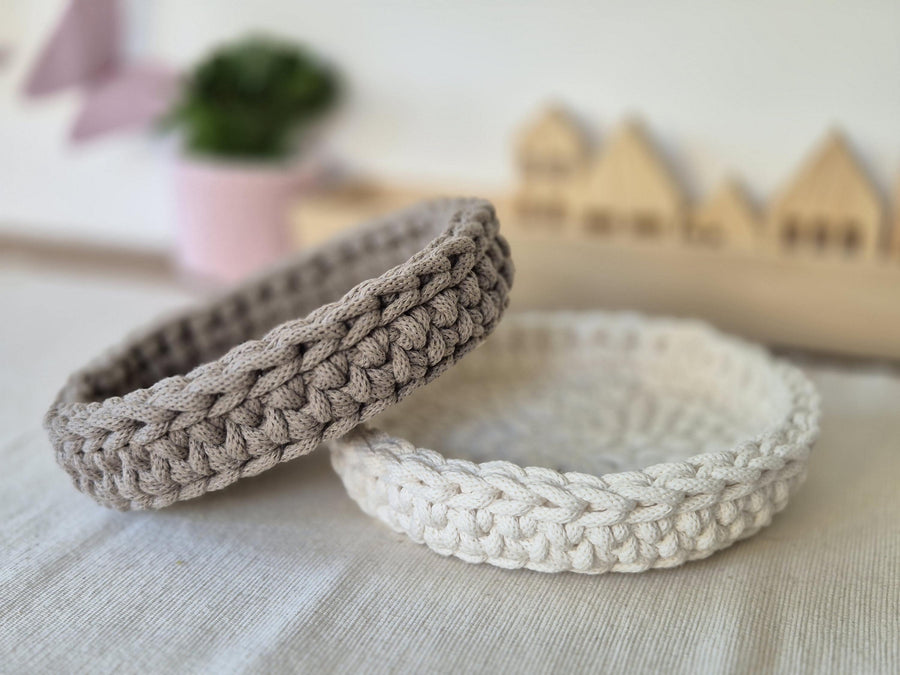 Gehäkelte Baumwollschale mit Flechtrand, 17 cm
