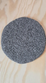 Runder mehrfarbiger Filzuntersetzer aus Schurwolle, 20 cm Durchmesser